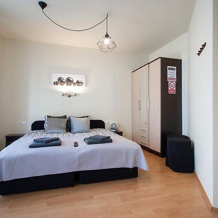 Lucsony Apartman Mosonmagyaróvár Εξωτερικό φωτογραφία