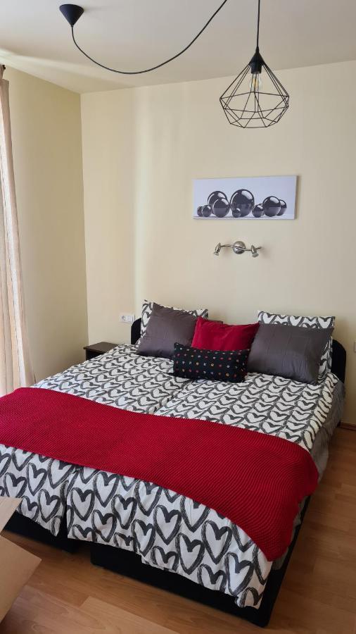 Lucsony Apartman Mosonmagyaróvár Εξωτερικό φωτογραφία