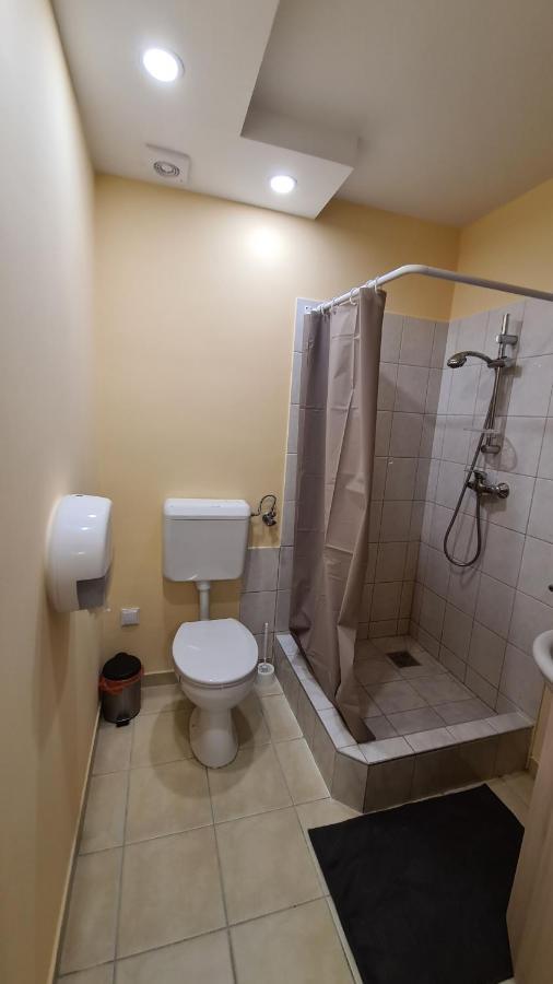 Lucsony Apartman Mosonmagyaróvár Εξωτερικό φωτογραφία