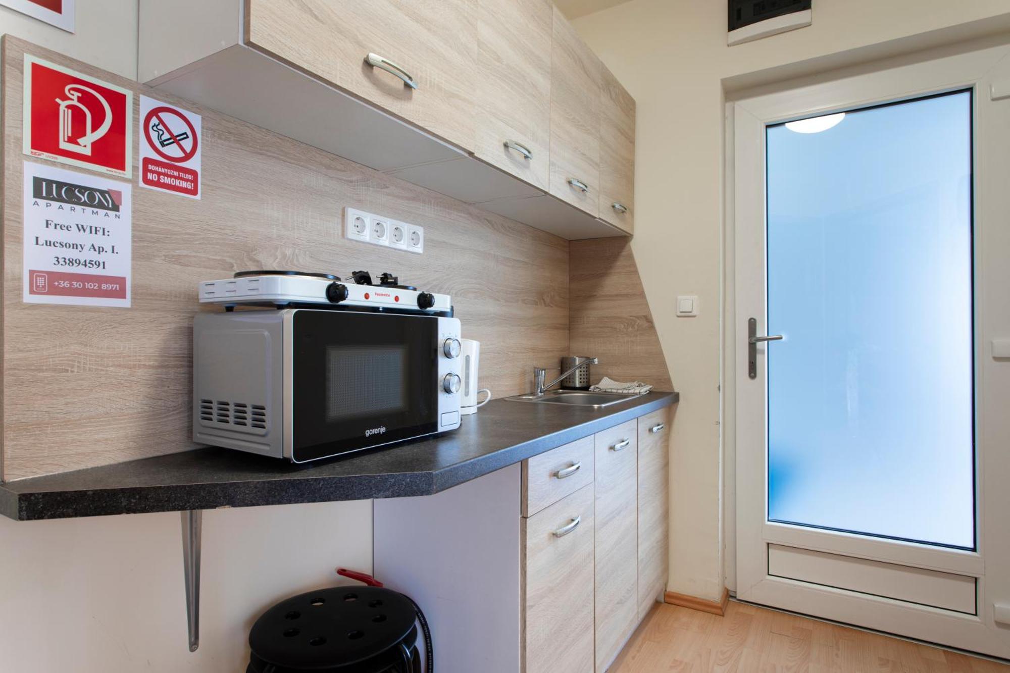 Lucsony Apartman Mosonmagyaróvár Εξωτερικό φωτογραφία